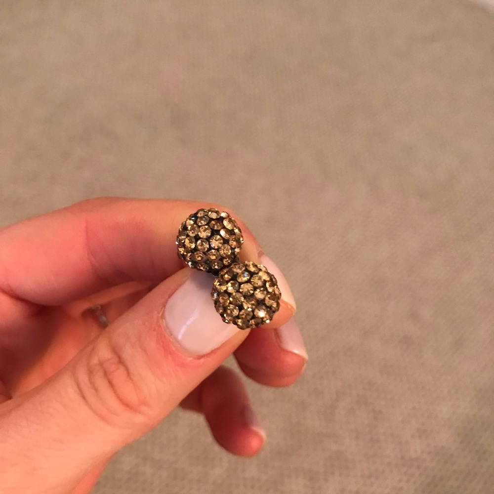 Gold earrings